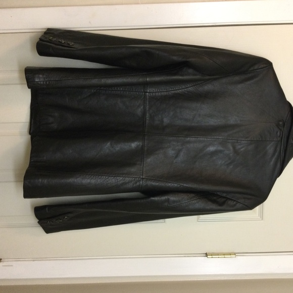 ANDREW MARC Women’s Leather Jacket - Picture 5 of 15